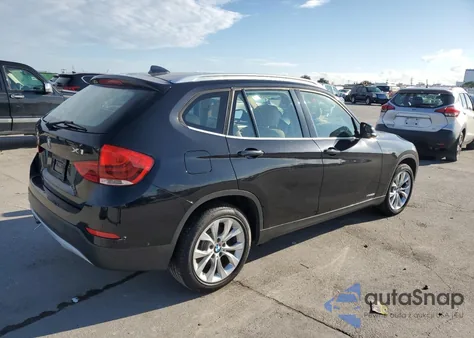 2013 BMW X1 xDrive28I z USA, uszkodzony, nr VIN WBAVL1C55DVR87503